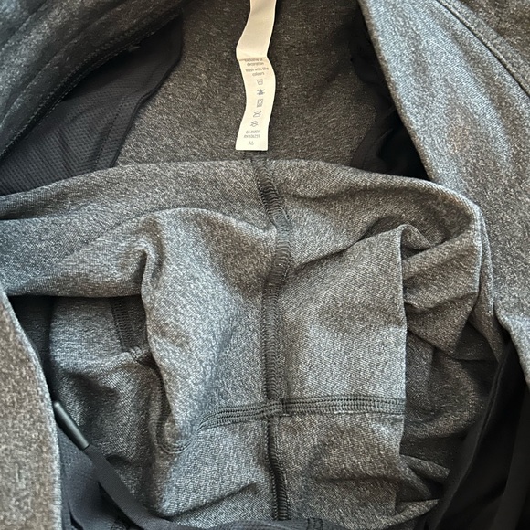 Lululemon - Picture 6 of 6